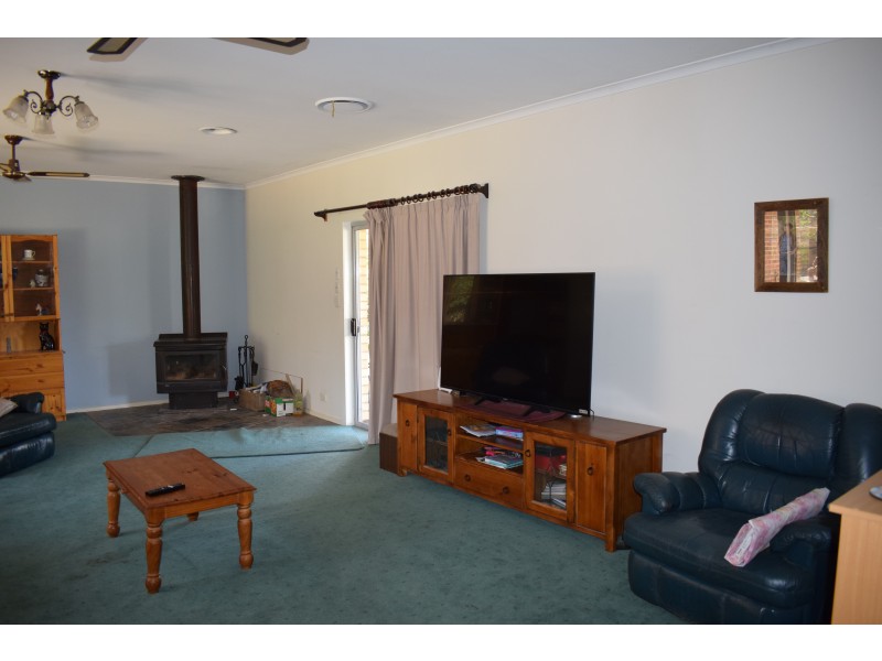 2 McCombs Road, Lockwood VIC 3551