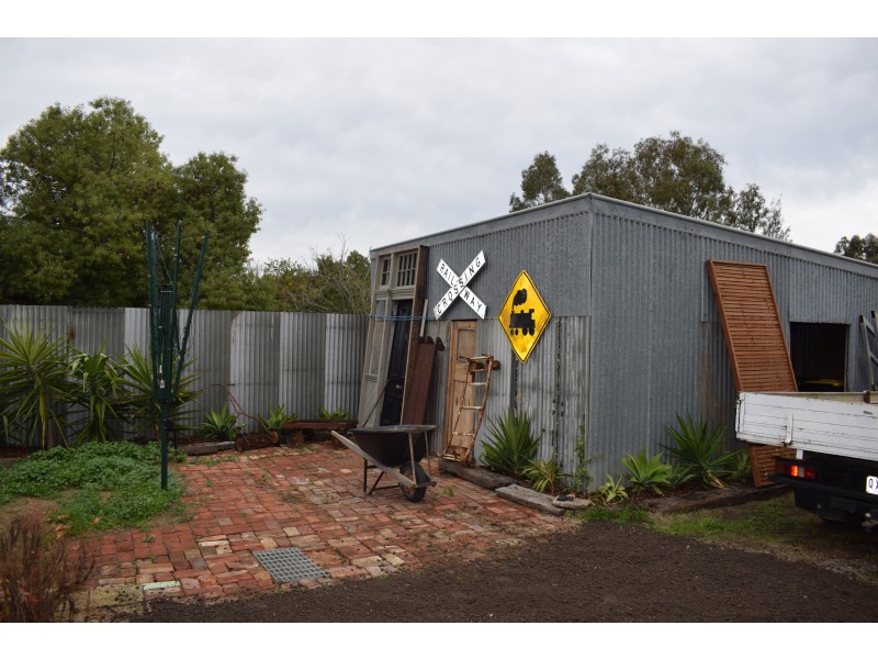 90 Brooke Street, Inglewood VIC 3517