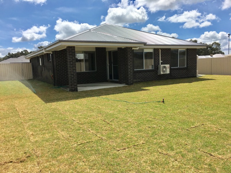 30 Pech Avenue, Jindera NSW 2642