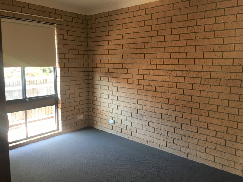 1/477 Ainslie Avenue, Lavington NSW 2641