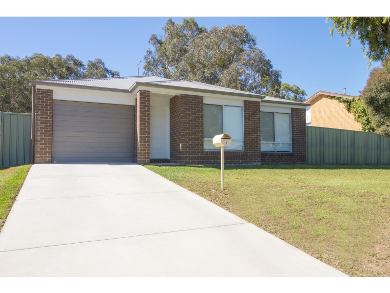 5 Myrtle Street, West Albury NSW 2640