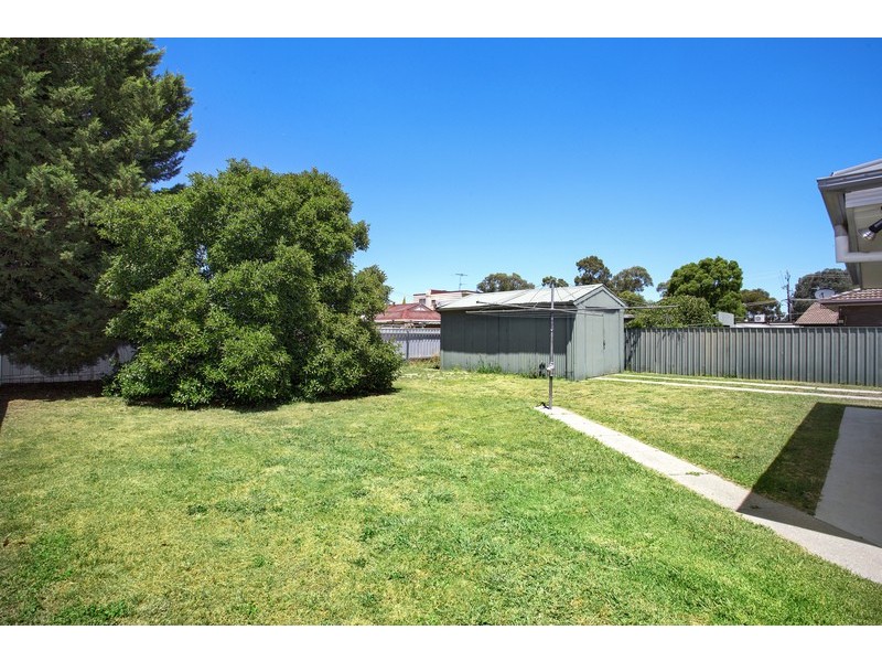 384 Dale Crescent, Lavington NSW 2641