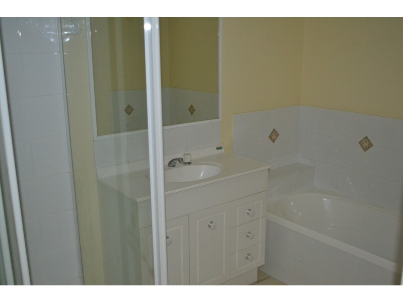 49b Charles Street, Wodonga VIC 3690