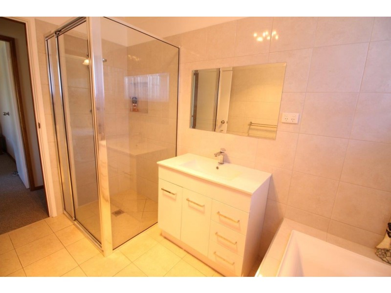 3 Ferrier Street, Lockhart NSW 2656