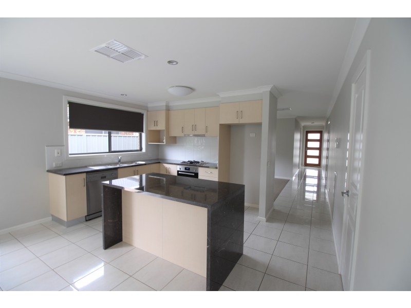 2/232 Rivergum Drive, East Albury NSW 2640