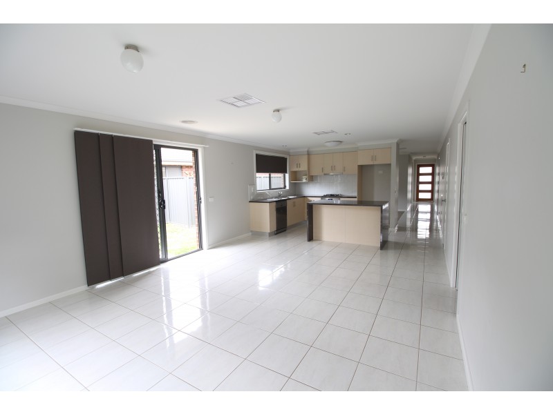 2/232 Rivergum Drive, East Albury NSW 2640