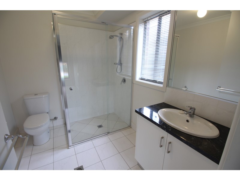 2/232 Rivergum Drive, East Albury NSW 2640