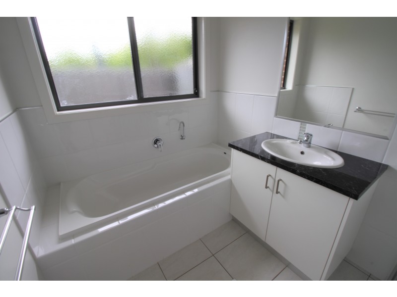 2/232 Rivergum Drive, East Albury NSW 2640