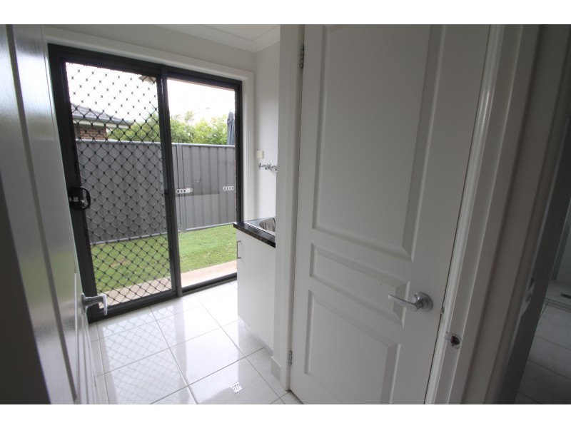 2/232 Rivergum Drive, East Albury NSW 2640