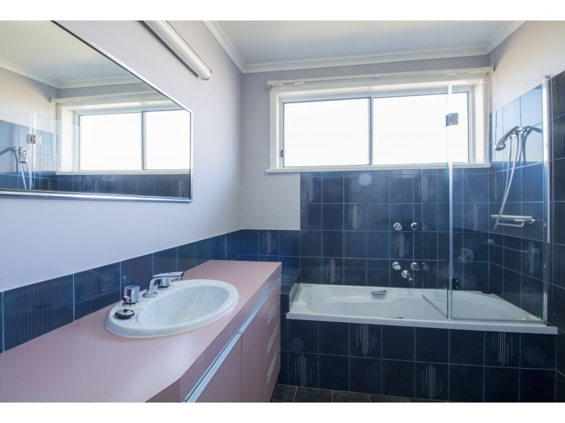 14 Darrambal Drive, Springdale Heights NSW 2641