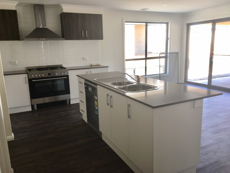 6 Lowerson Way, Wodonga VIC 3690