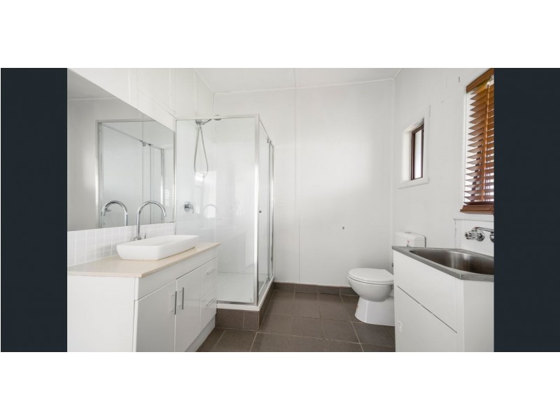 379 Kokoda Street, North Albury NSW 2640