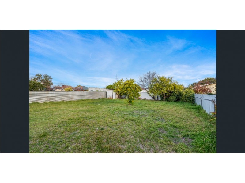 379 Kokoda Street, North Albury NSW 2640
