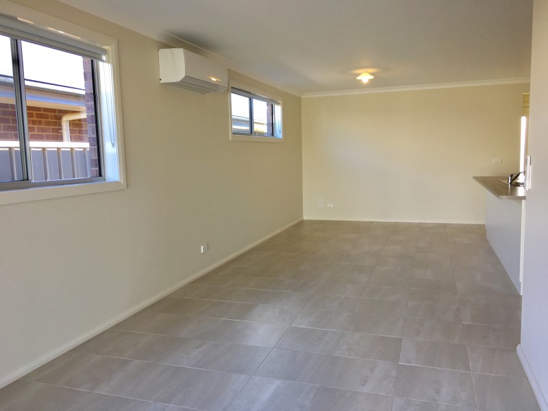 5/110 Greta Drive, Lavington NSW 2641