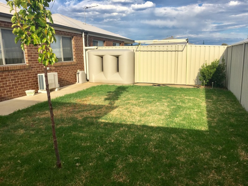 5/110 Greta Drive, Lavington NSW 2641