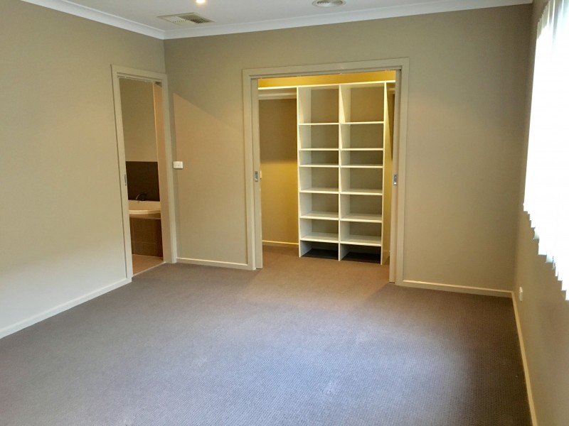 2 Billson Place, Albury NSW 2640