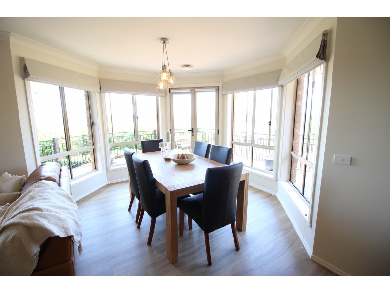 43 Sunrise Terrace, East Albury NSW 2640