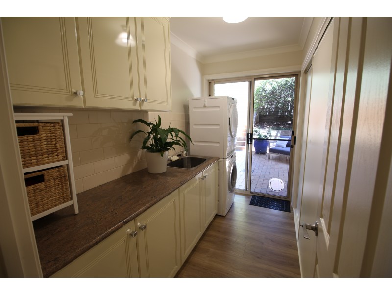 43 Sunrise Terrace, East Albury NSW 2640