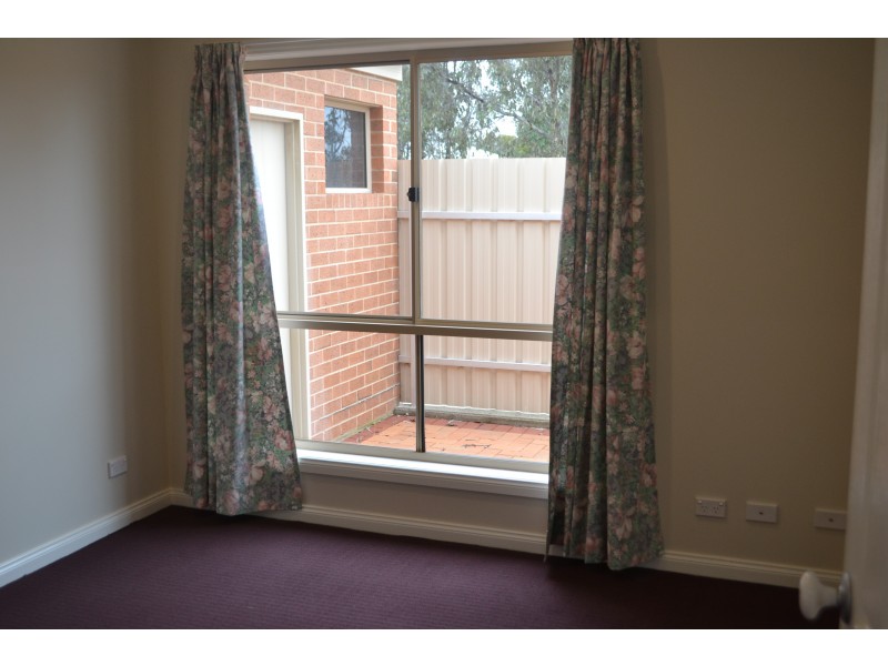 4/7 Leighton Court, Wodonga VIC 3690