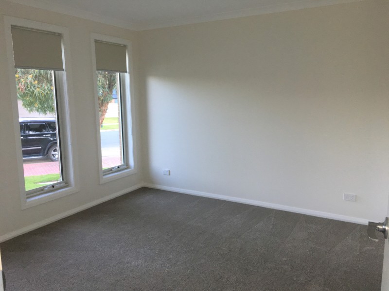 49 Greta Drive, Hamilton Valley NSW 2641