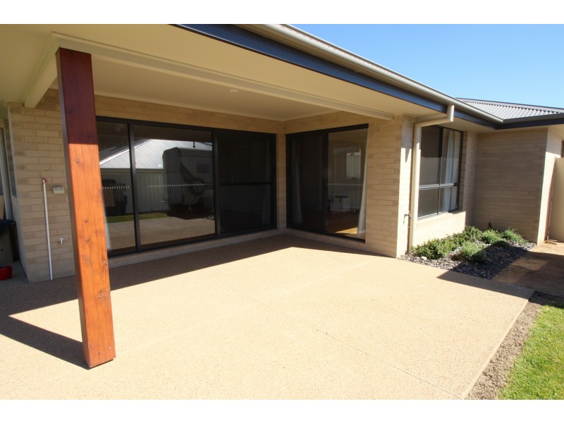 9 Muster Court, Thurgoona NSW 2640