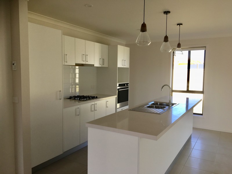 16 Lea Court, Lavington NSW 2641