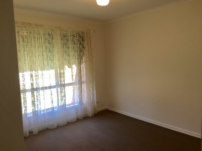 2/19 Saville Avenue, Lavington NSW 2641