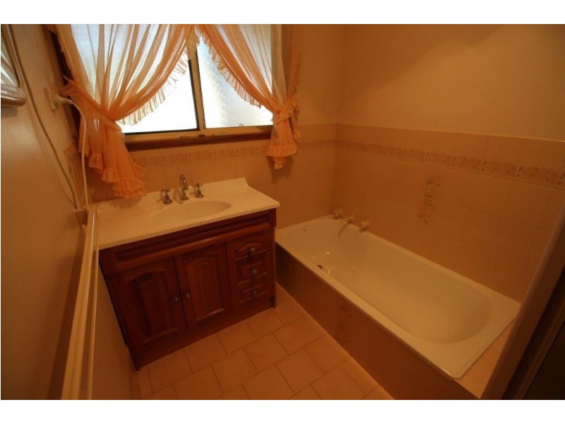 23 Galore Street, Lockhart NSW 2656