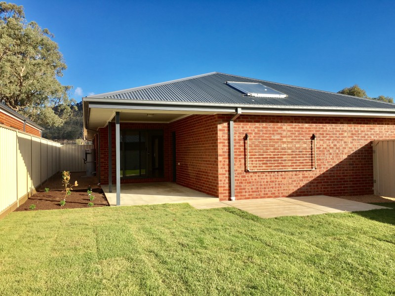 16 McDougall Grove, Wodonga VIC 3690