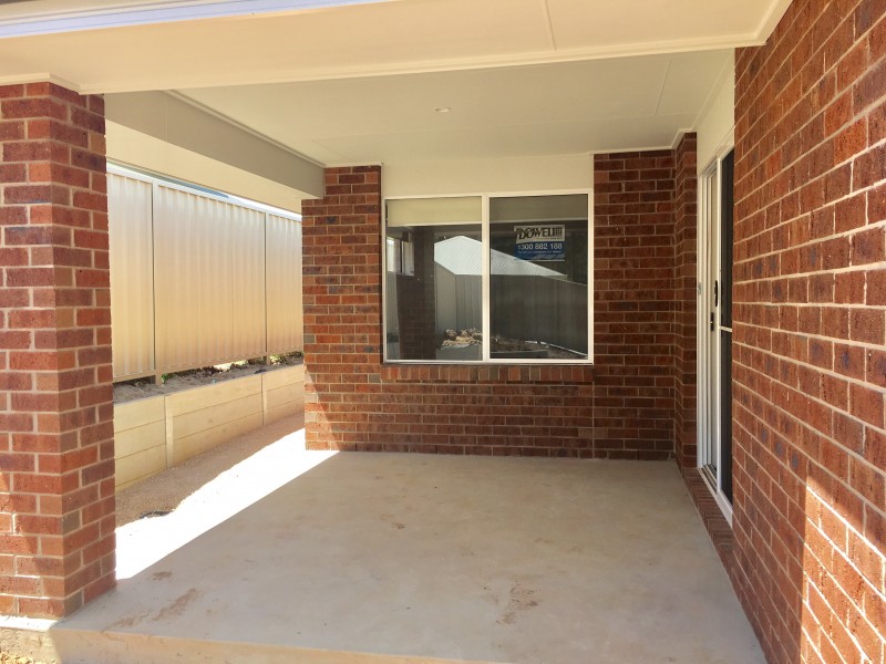 5 Hazeldene Place, Lavington NSW 2641