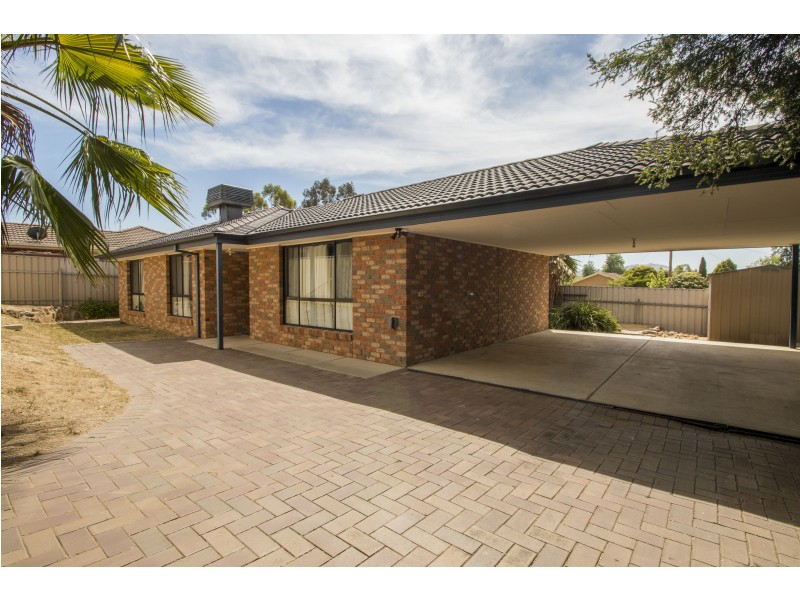 2/3 Emery Court, Wodonga VIC 3690