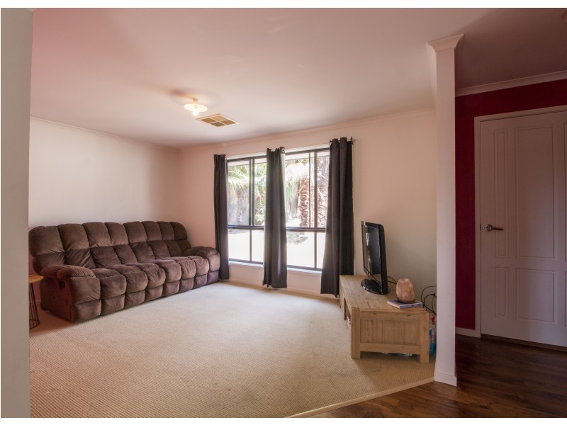 2/3 Emery Court, Wodonga VIC 3690