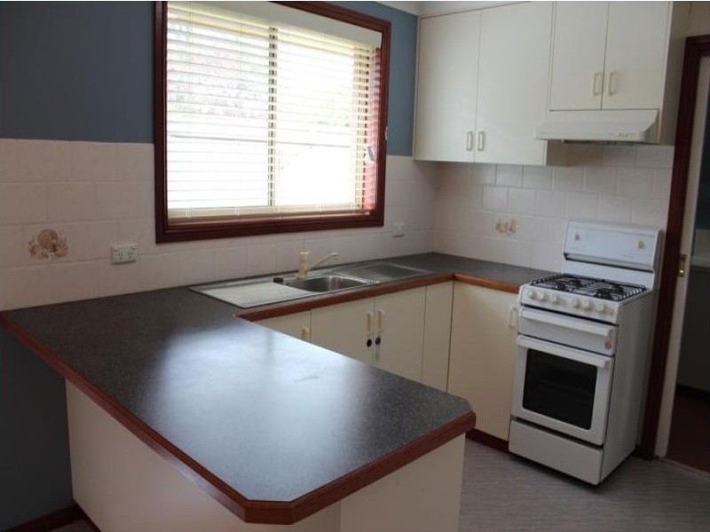 6/16 Keatinge Court, Lavington NSW 2641