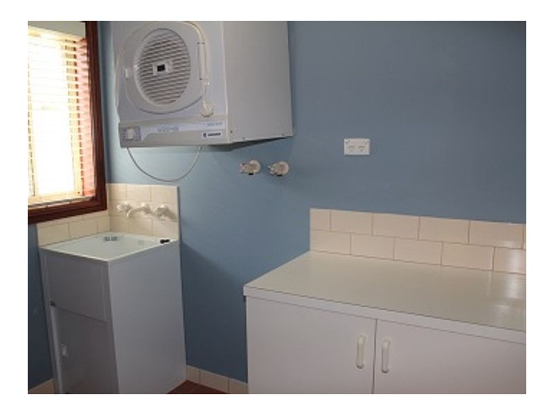 6/16 Keatinge Court, Lavington NSW 2641