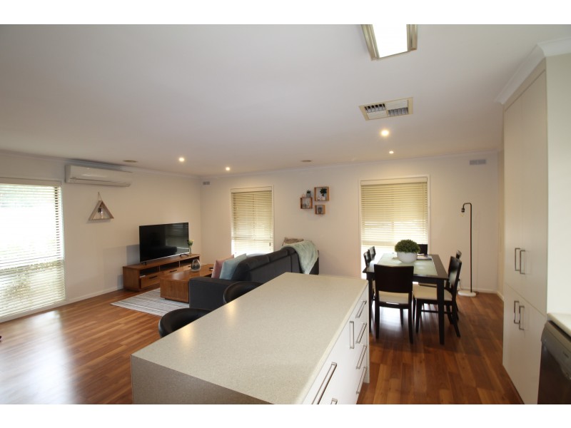 2/2 Rosanna Court, Wodonga VIC 3690