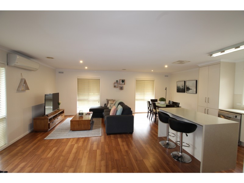 2/2 Rosanna Court, Wodonga VIC 3690