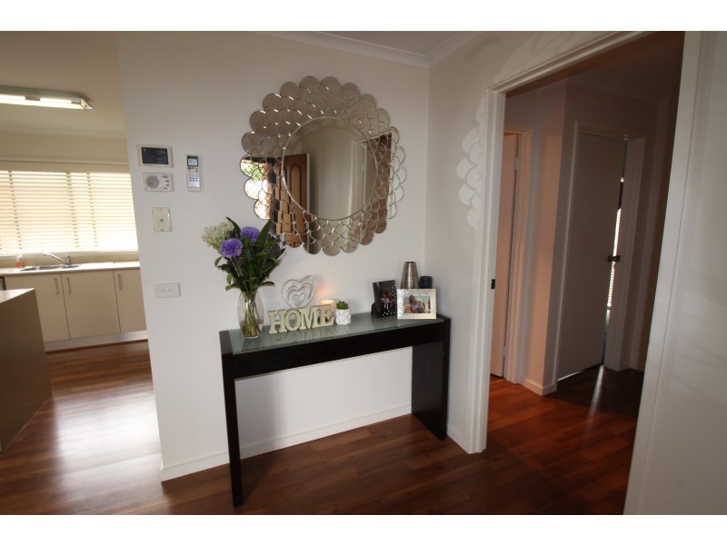 2/2 Rosanna Court, Wodonga VIC 3690