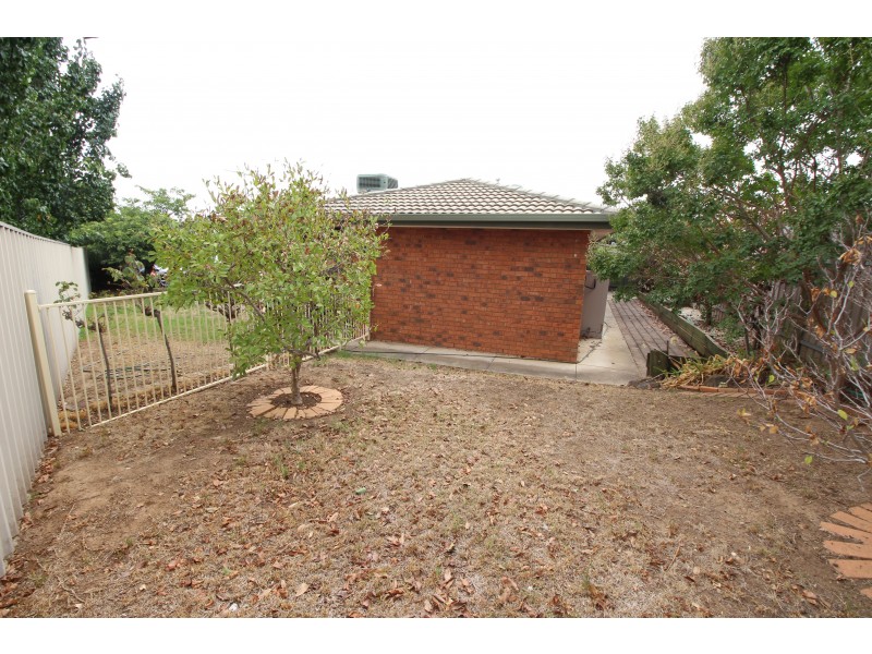 2/2 Rosanna Court, Wodonga VIC 3690
