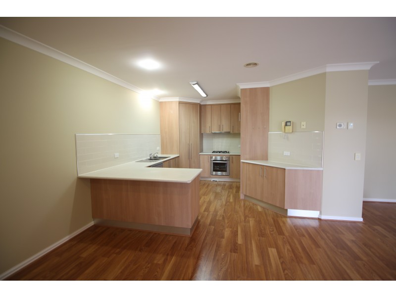 5 Prestwick Place, West Wodonga VIC 3690