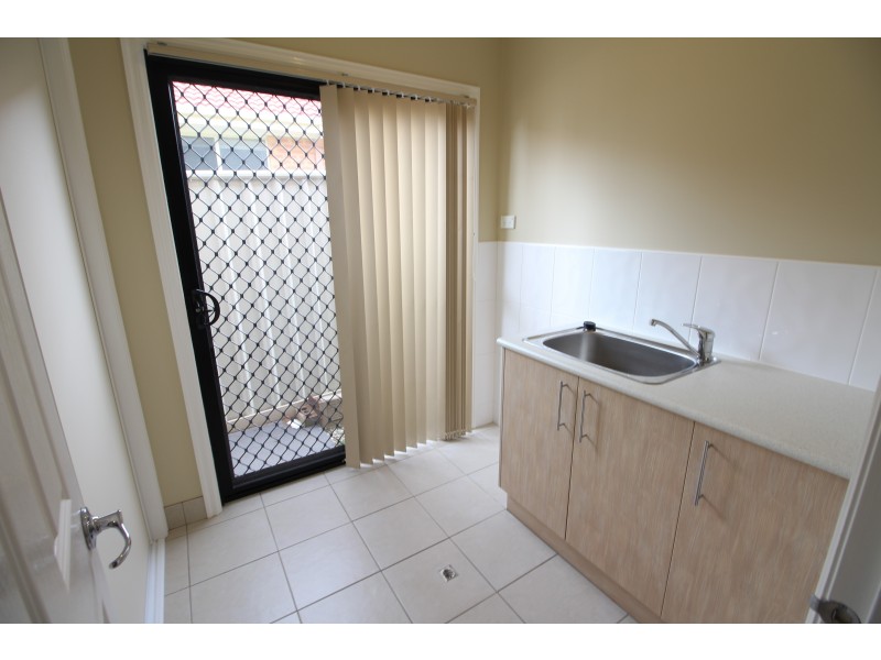 5 Prestwick Place, West Wodonga VIC 3690