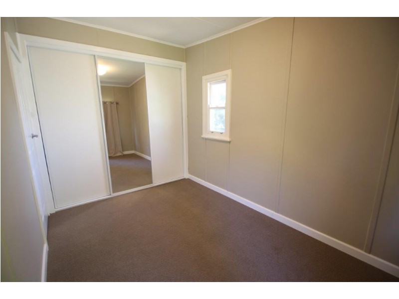 63 Urana Street, Lockhart NSW 2656