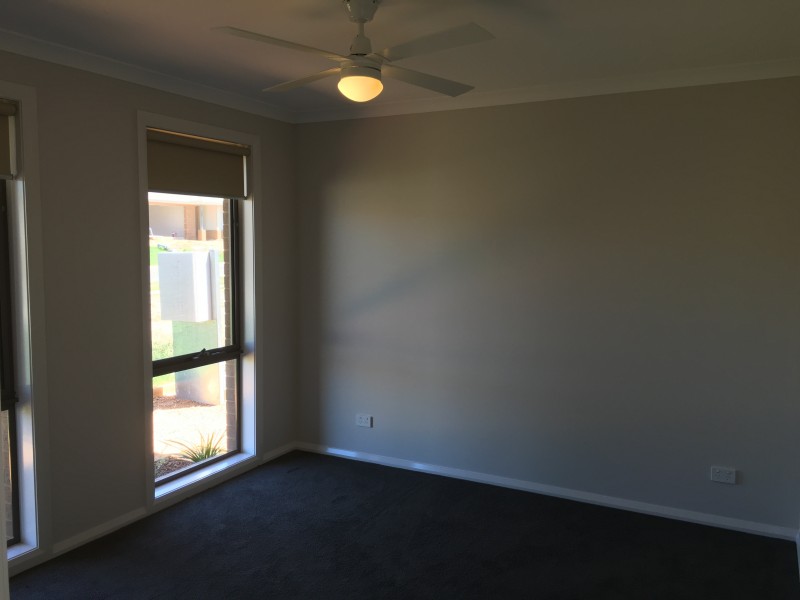 1/30 Hanrahan Street, Hamilton Valley NSW 2641