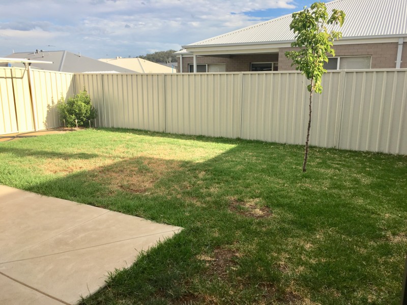 5/110 Greta Drive, Hamilton Valley NSW 2641