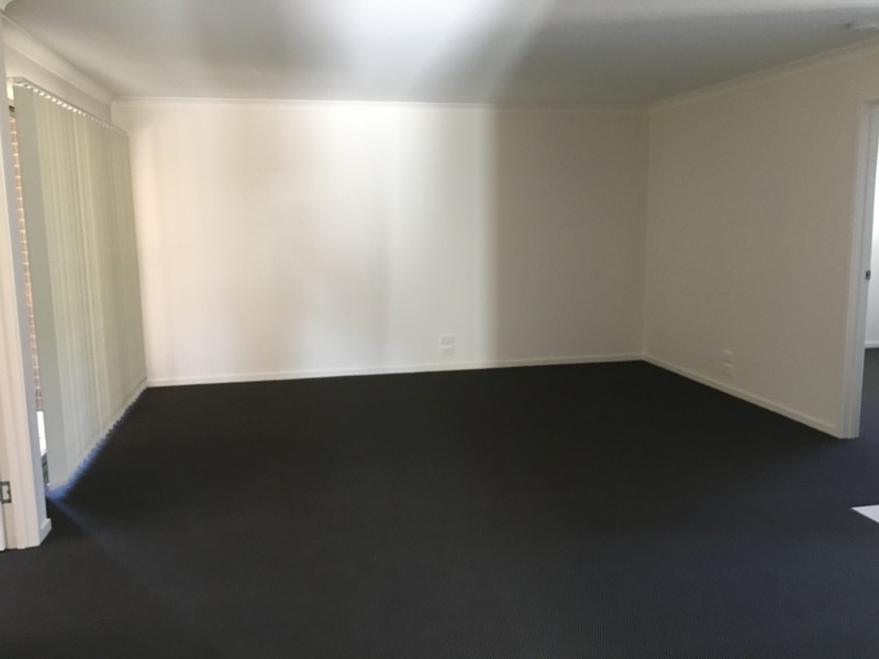 18a Royce Crescent, Lavington NSW 2641