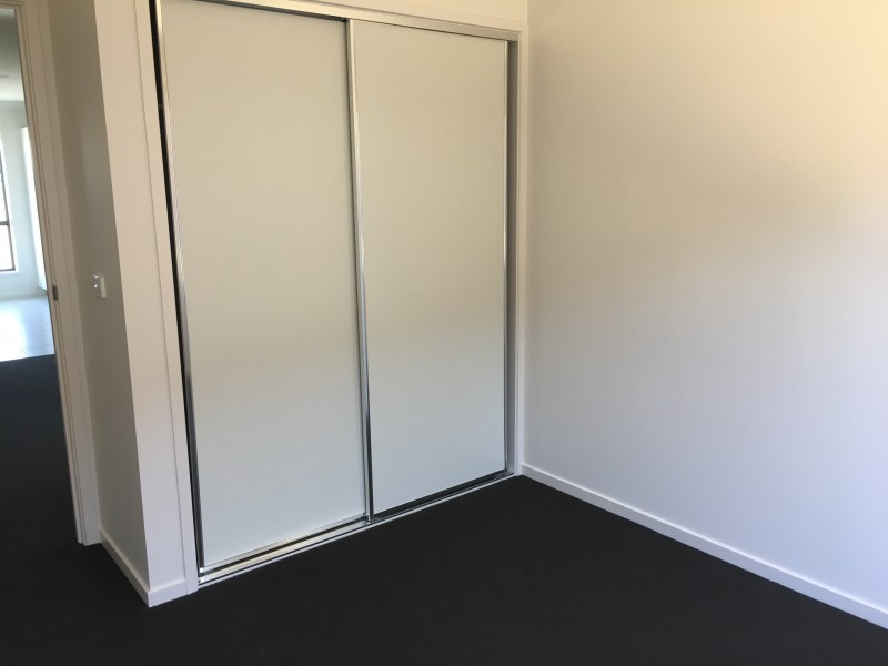 18a Royce Crescent, Lavington NSW 2641