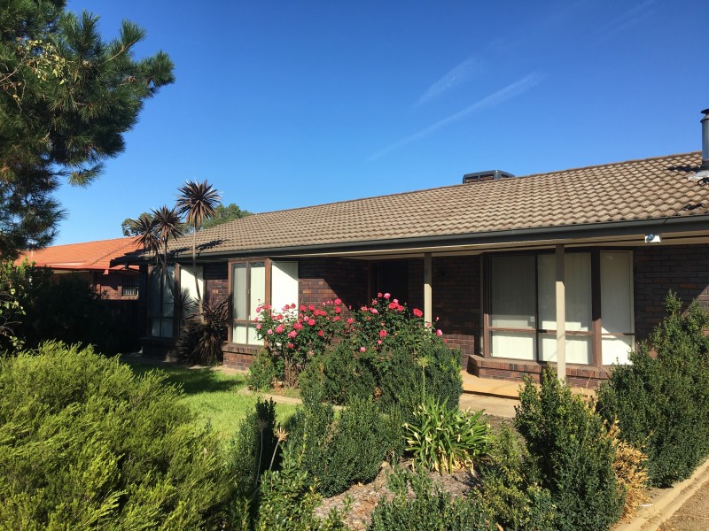 6 Fifield Close, Culcairn NSW 2660