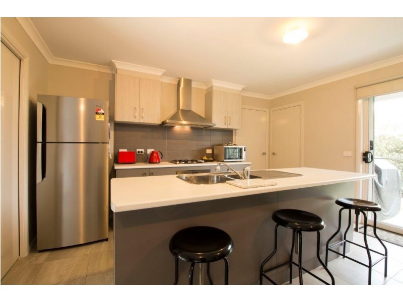 1/595 Kemp Street, Lavington NSW 2641