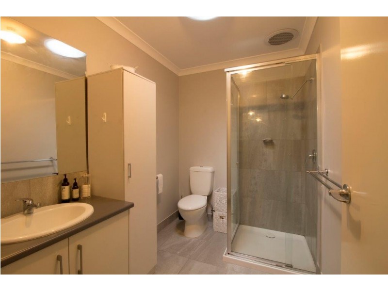 1/595 Kemp Street, Lavington NSW 2641