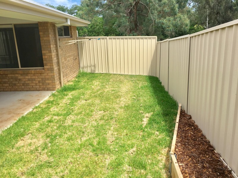 24b Bevington Bend, Lavington NSW 2641