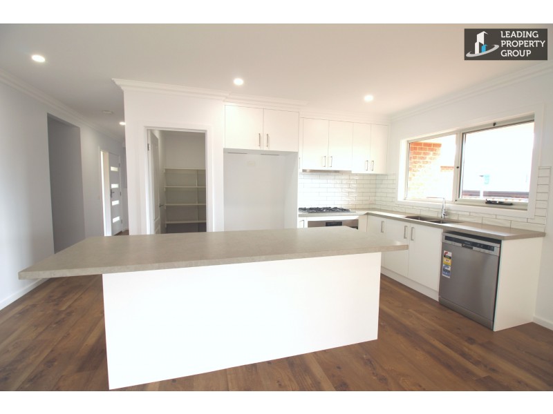 11 Lexington Place, Lavington NSW 2641